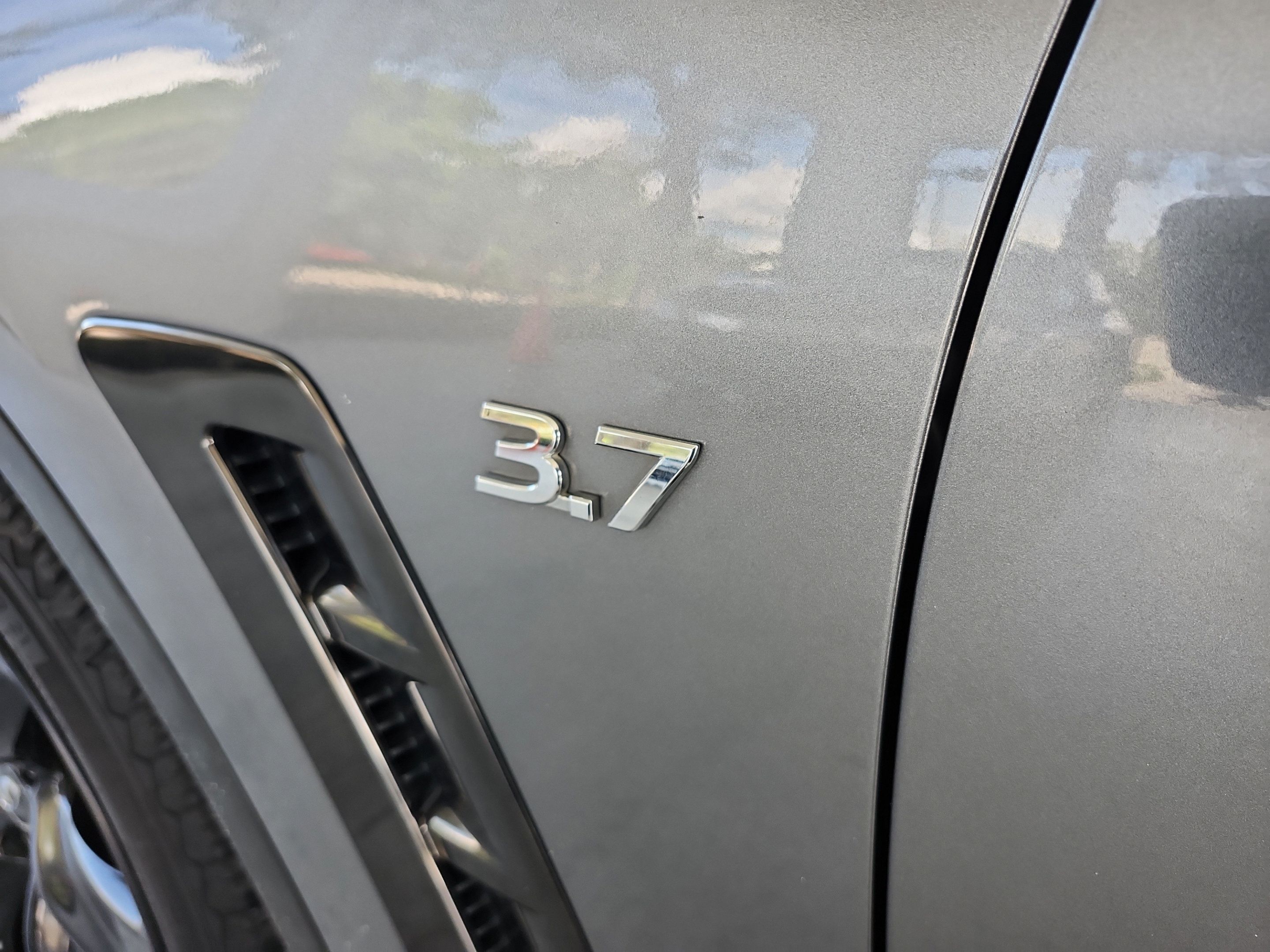 Used 2016 INFINITI QX70 2WD w/ Premium Package image 29