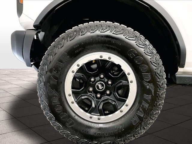 Used 2023 Ford Bronco Black Diamond w/ Sasquatch Package AWD/4WD image 8