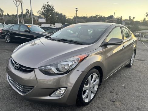 Used 2012 Hyundai Elantra Limited image 3