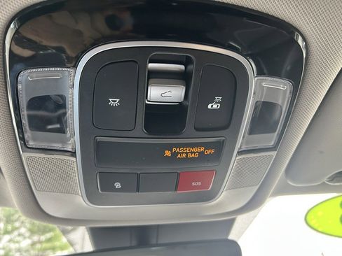 Used 2023 Hyundai Tucson Limited AWD/4WD image 11