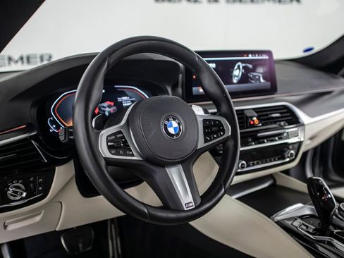 Used 2023 BMW 540i w/ M Sport Package RWD image 21