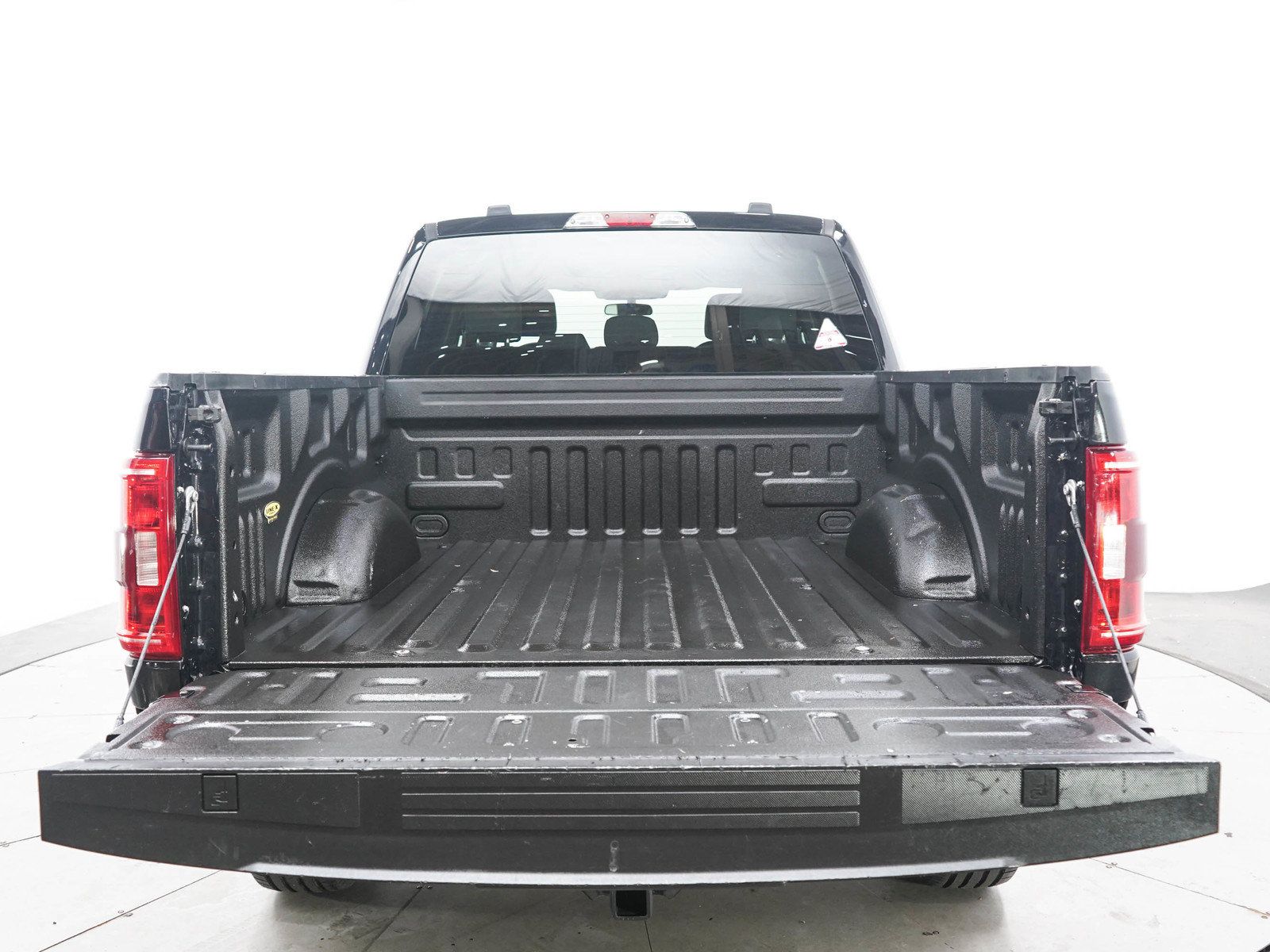 Used 2023 Ford F150 XLT w/ XTR Package AWD/4WD image 16