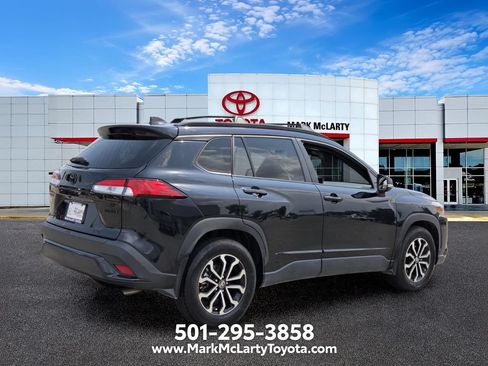 Used 2024 Toyota Corolla Cross AWD Hybrid image 5