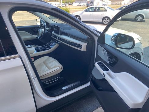 Used 2020 Lincoln Aviator Black Label Grand Touring image 15