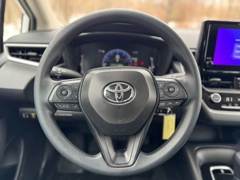 Used 2026 Toyota Corolla LE image 23