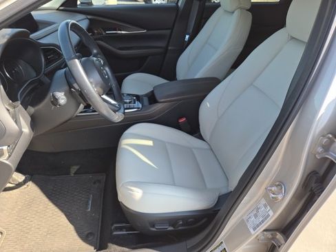 Used 2023 MAZDA CX-30 AWD 2.5 S w/ Premium Package image 16