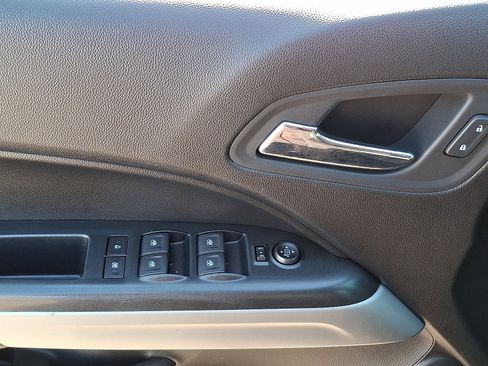 Used 2021 Chevrolet Colorado LT image 9