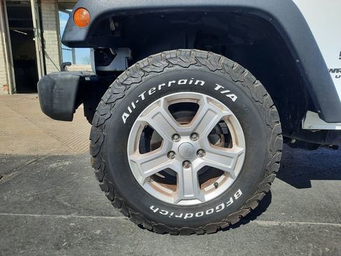 Used 2016 Jeep Wrangler Unlimited Sport w/ Quick Order Package 24S AWD/4WD image 16