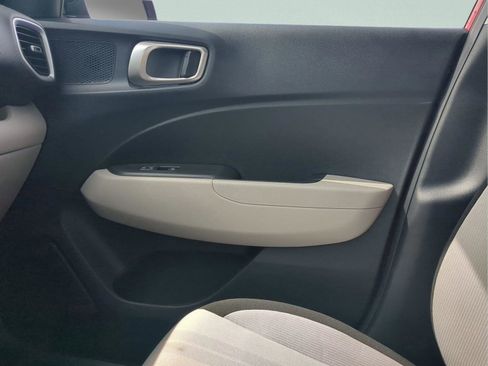 New 2026 Hyundai Venue SEL FWD image 37