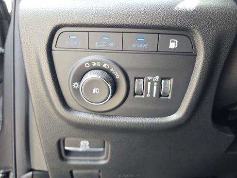 Used 2024 Jeep Grand Cherokee Limited 4xe image 11