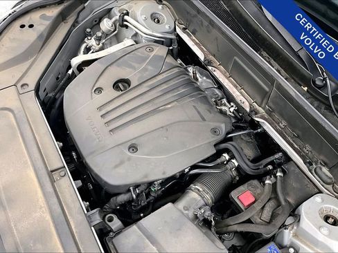 Used 2024 Volvo XC90 B5 Core w/ Protection Package Premier image 43