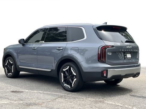 Used 2023 Kia Telluride EX w/ EX Captain's Chair Package image 25