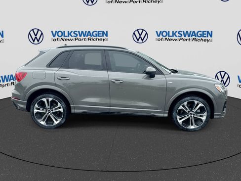 Used 2022 Audi Q3 2.0T Premium Plus AWD/4WD image 15