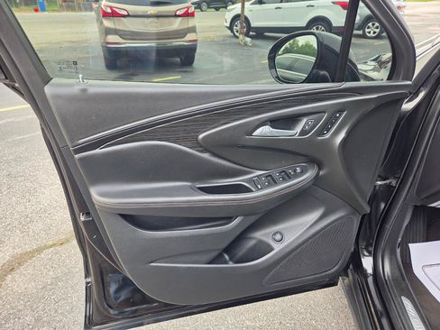 Used 2017 Buick Envision Essence FWD image 5