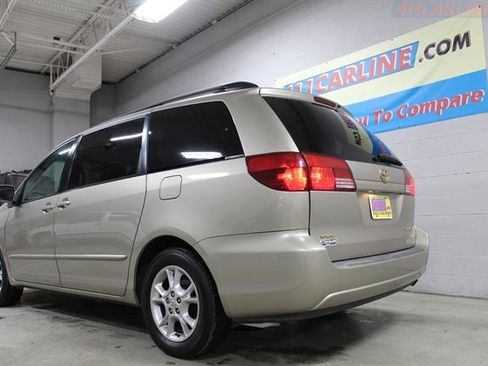 Used 2005 Toyota Sienna XLE image 24