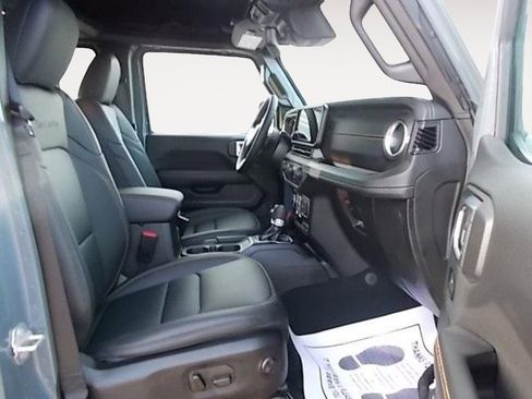 Used 2024 Jeep Wrangler Sahara w/ Technology Group image 13