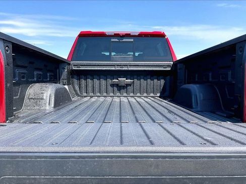 New 2026 Chevrolet Silverado 1500 LTZ w/ LTZ Premium Package AWD/4WD image 15