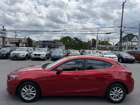 Used 2014 MAZDA MAZDA3 i Touring w/ Moonroof Package 1 FWD image 5