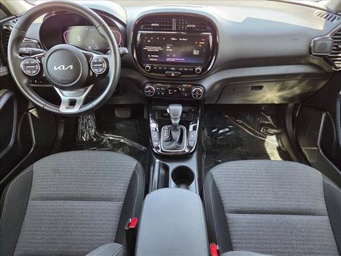 Used 2023 Kia Soul EX FWD image 16