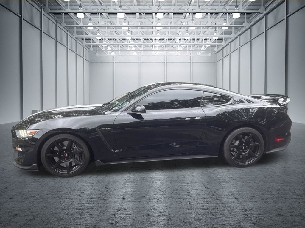 Used 2016 Ford Mustang Shelby GT350 w/ Technology Package RWD image 9