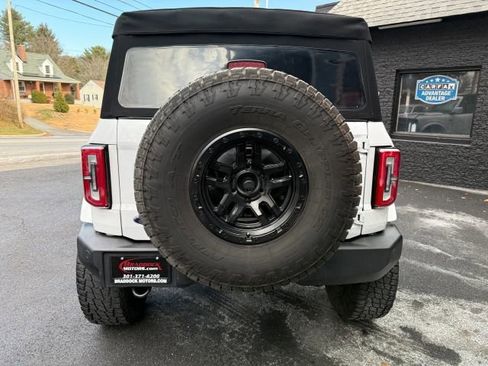 Used 2022 Ford Bronco Outer Banks image 6