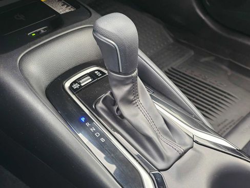 Used 2024 Toyota Corolla SE w/ SE Premium Package image 35