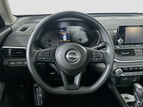 Used 2023 Nissan Altima 2.5 S FWD image 17
