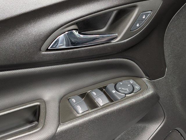 Certified 2024 Chevrolet Equinox RS FWD image 14