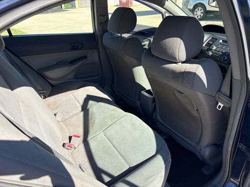 Used 2011 Honda Civic DX-VP image 12