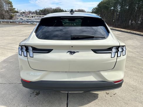 Used 2025 Ford Mustang Mach-E Premium image 9