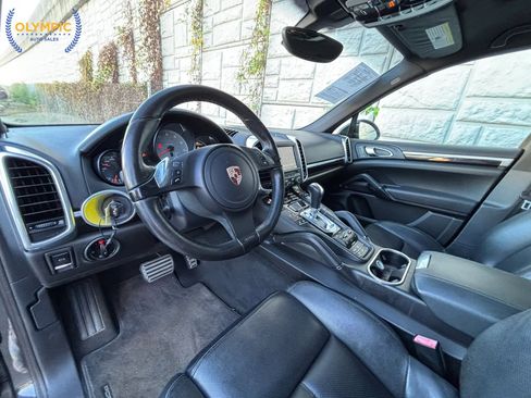 Used 2012 Porsche Cayenne S w/ Premium Pkg Plus image 17