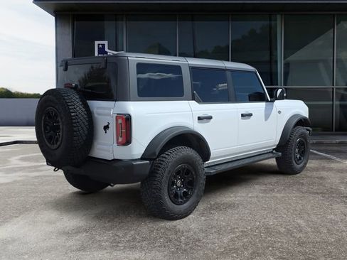 Used 2024 Ford Bronco Wildtrak image 3