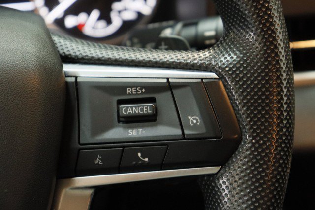 Used 2024 Mitsubishi Outlander ES FWD image 11