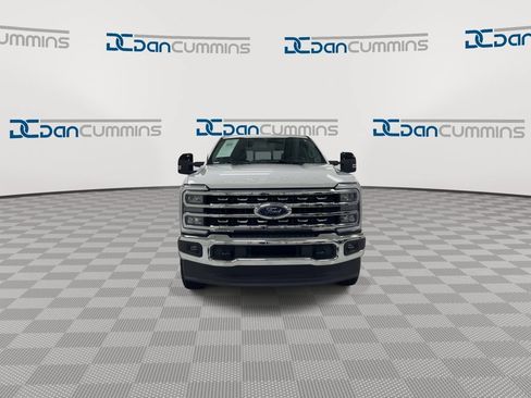Used 2024 Ford F250 Lariat AWD/4WD image 3