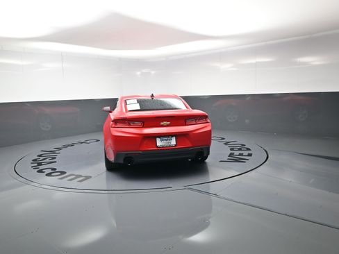 Used 2016 Chevrolet Camaro LT image 8