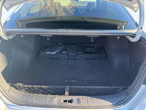 Used 2019 Nissan Altima 2.5 SV image 9