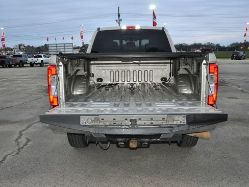 Used 2017 Ford F250 Lariat w/ Lariat Value Package image 22