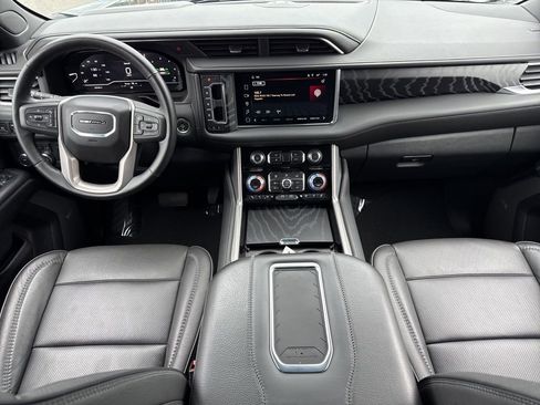 Used 2023 GMC Yukon XL Denali w/ Max Trailering Package image 14