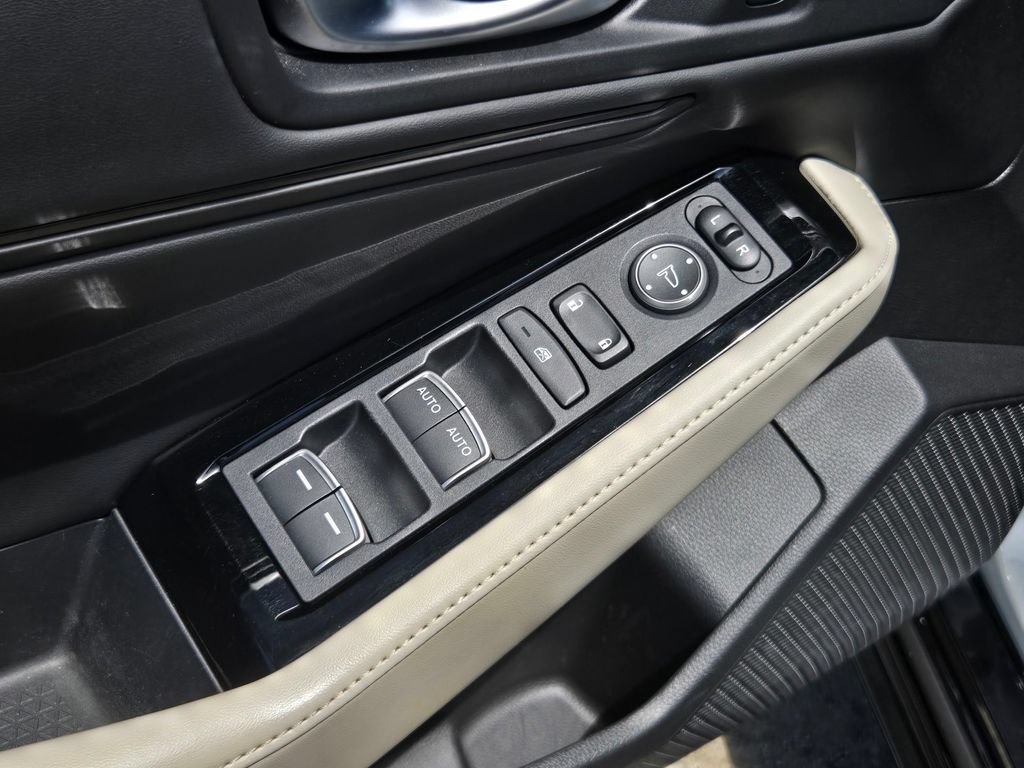 Used 2024 Honda Accord Touring image 12