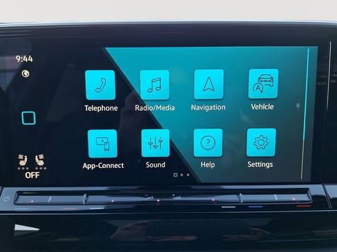 New 2025 Volkswagen Atlas Cross Sport SEL image 22