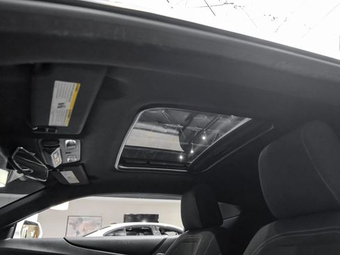 Used 2022 Chevrolet Camaro LT w/ RS Package image 5