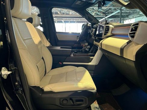 Used 2023 Toyota Tundra 1794 Edition image 32