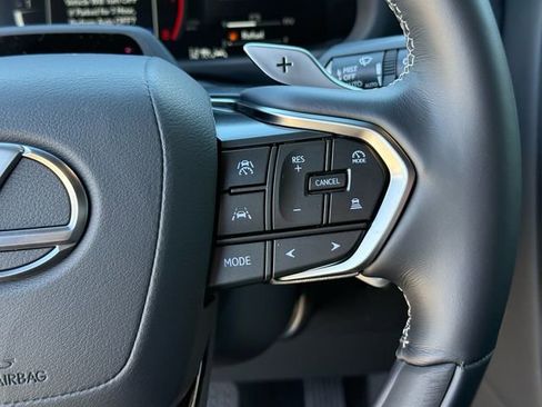 New 2026 Lexus LX 600 4WD w/ Luxury Package image 17