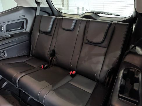 Used 2024 Subaru Ascent Touring image 10