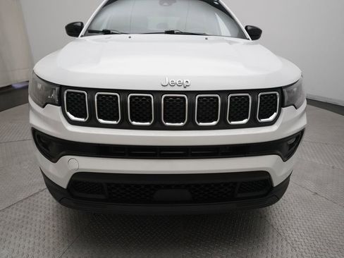 Used 2024 Jeep Compass Latitude AWD/4WD image 21