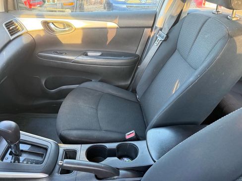 Used 2017 Nissan Sentra S image 9