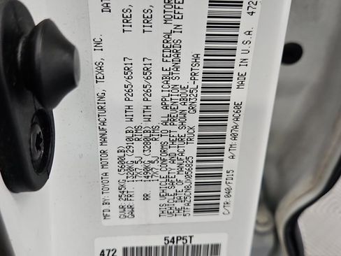 Used 2018 Toyota Tacoma TRD Sport image 30