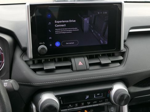 Used 2024 Toyota RAV4 LE image 19