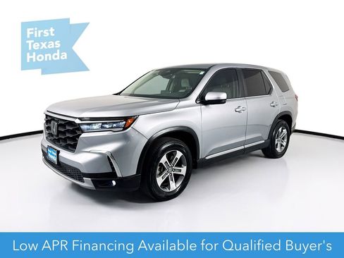 Used 2023 Honda Pilot EX-L image 3