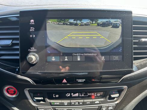 Used 2023 Honda Passport TrailSport image 16